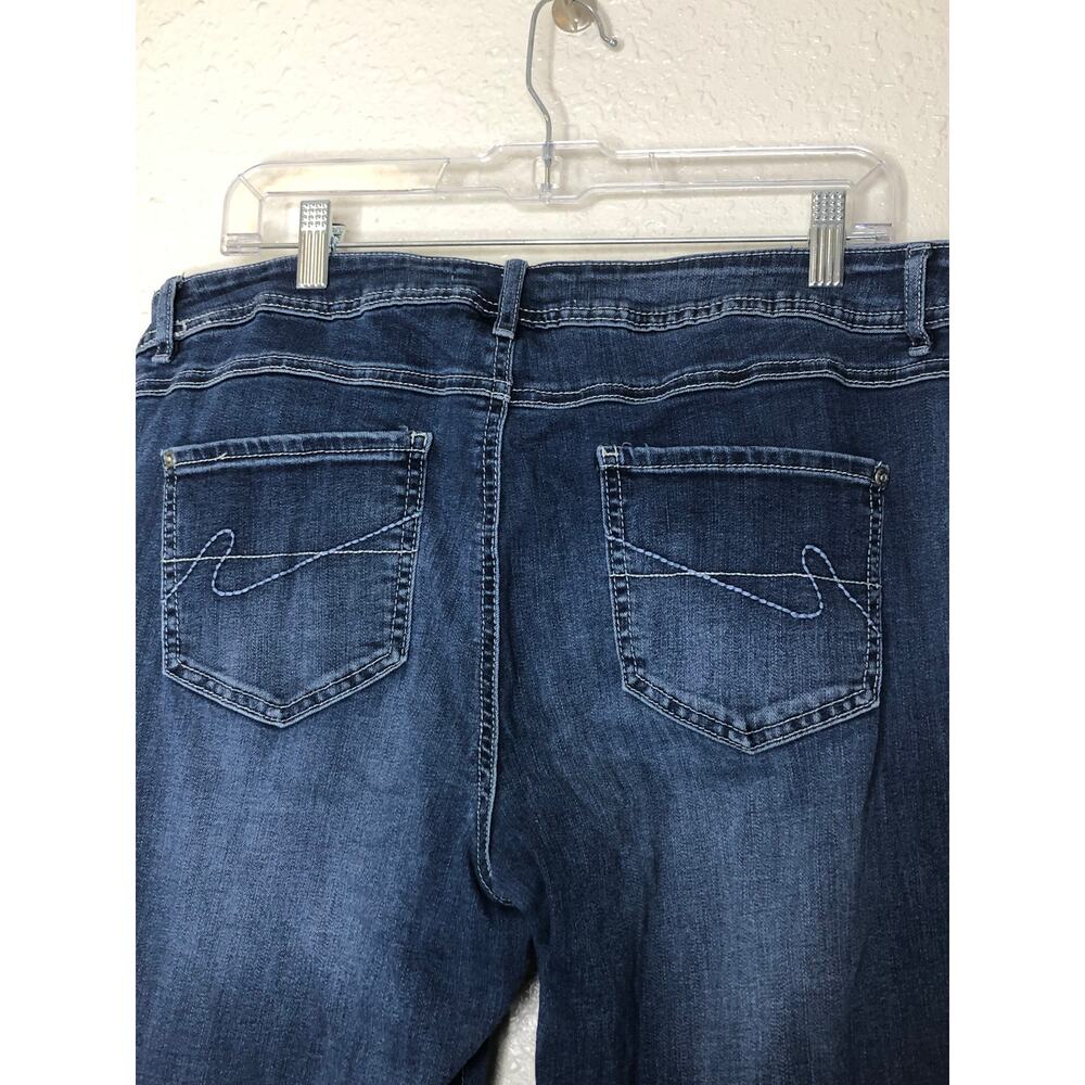 C est 1946 Demin Size 16, five pocket dark wash jeans - Picture 6 of 9